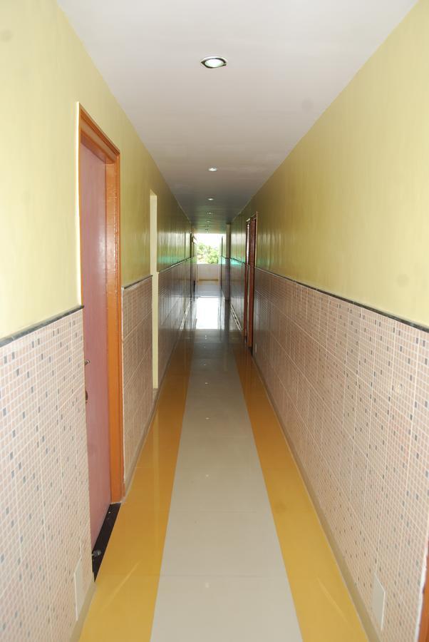 Hotel Utsav Ширди Экстерьер фото